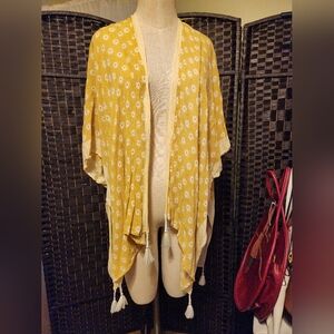 LC Lauren Conrad Yellow Floral Kimono